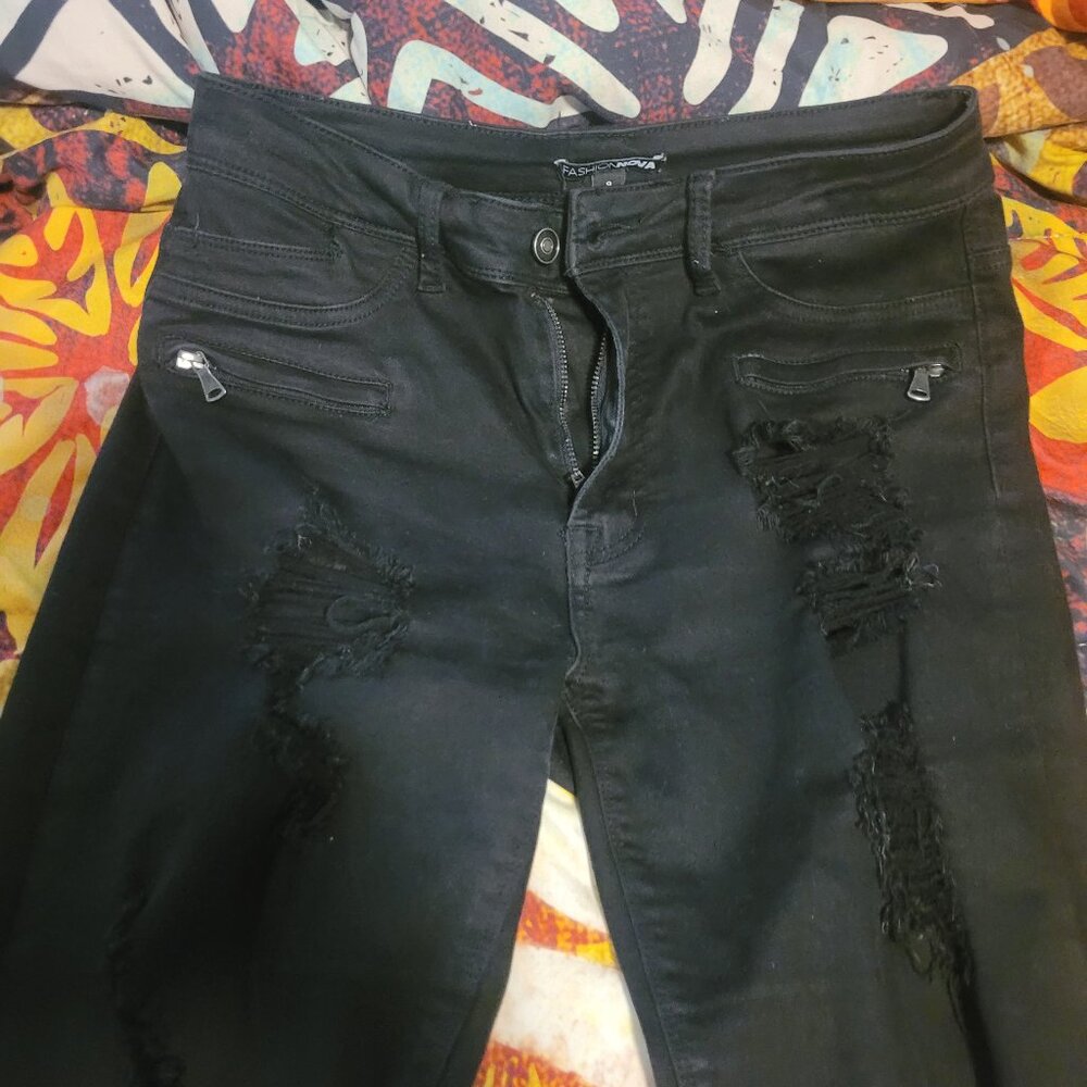 Fashion Nova Black Ripped Skinny Jeans